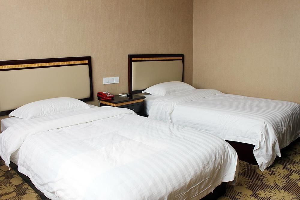 China Rushan Champs Elysees Hotel Shandong Eksteriør billede